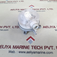 Differential pressure switch 930.85