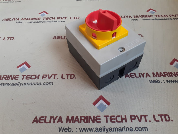 Salzer LB232 32300 B31SM RDYR Load Break Switch 32A 3-Poles