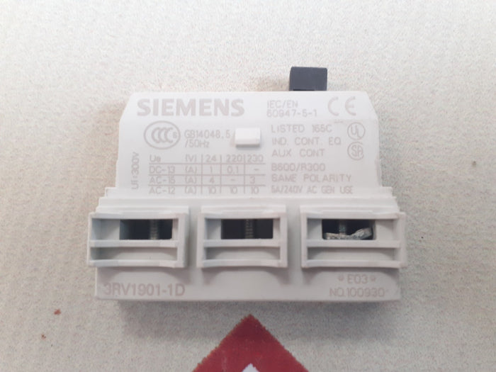Set of 10X siemens 3rv1901-1d auxiliary contact block