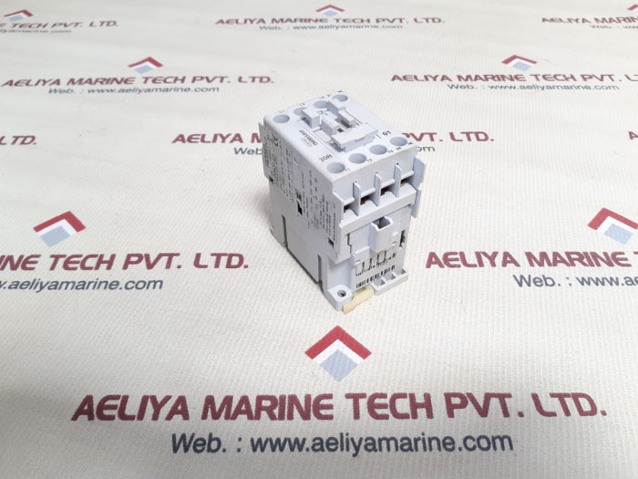 Carrier transicold 10-00431-01 contactor serA 30Amp