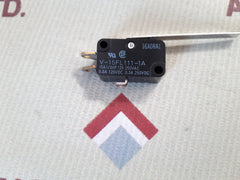 Lot Of 4X Omron V-15Fl111-1A Limit Switch 15A 1/3Hp 125 250Vac