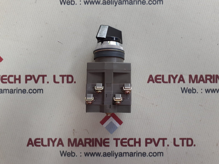 Idec cs-10 cam switch 600v 10A
