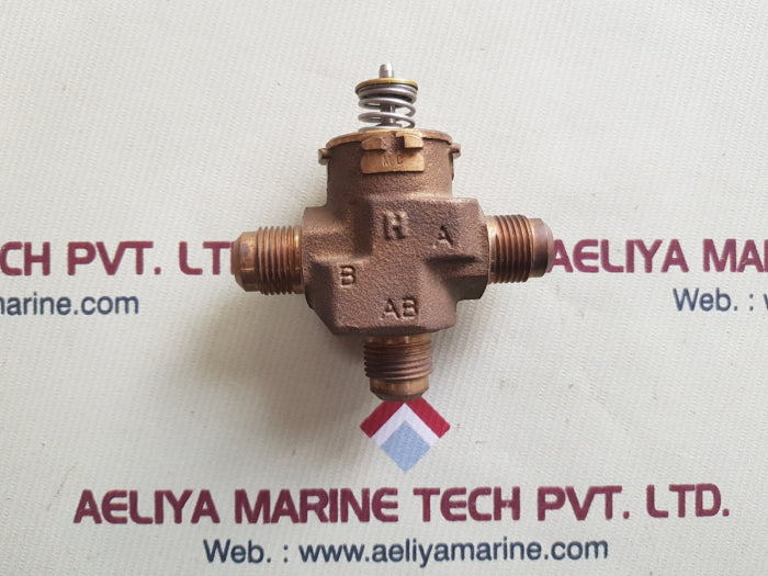 Honeywell vc6013mc6000 3-way balance hydronic valve