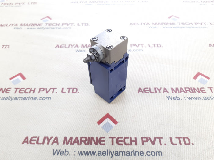 Schneider xck-j10511 limit switch
