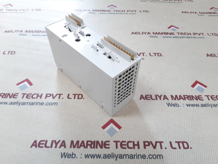 Saia-burgess pcd4.w100 analog module