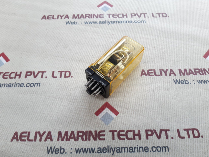Idec rr2kp-u relay 220v 50/60hz