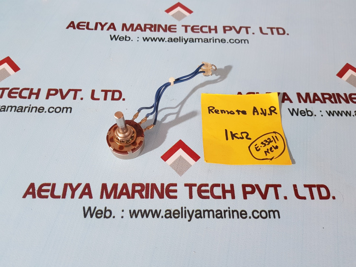 Cosmos rvj4nat remote a.v.r.