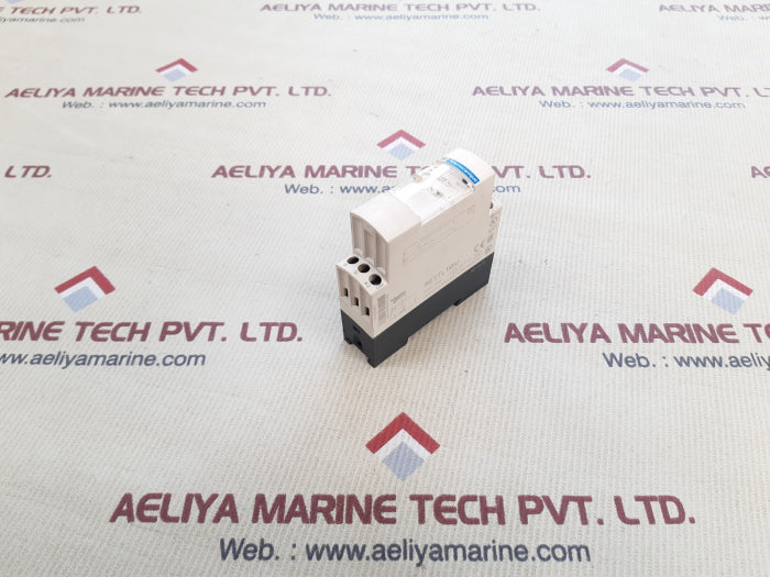 Telemecanique re7tl11bu timer 0.05s-300h
