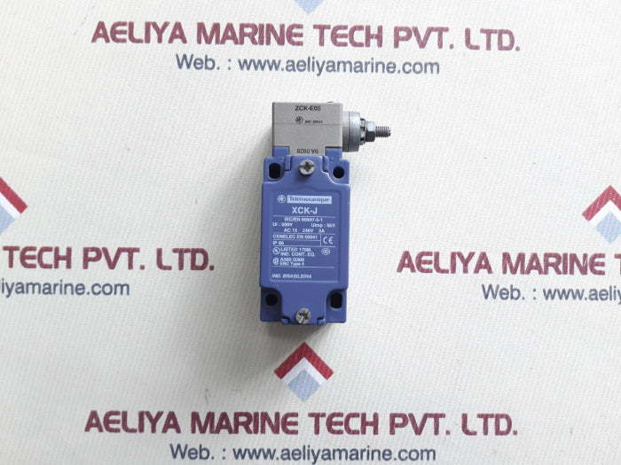 Schneider xck-j10511 limit switch