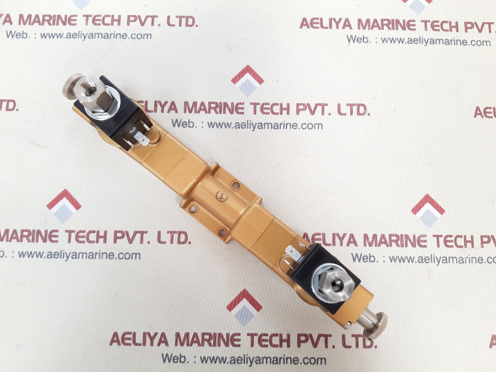 Versa Vxx-4334-hc-h2-ms-u-29G-d024 4-way Solenoid Directional Control Valve