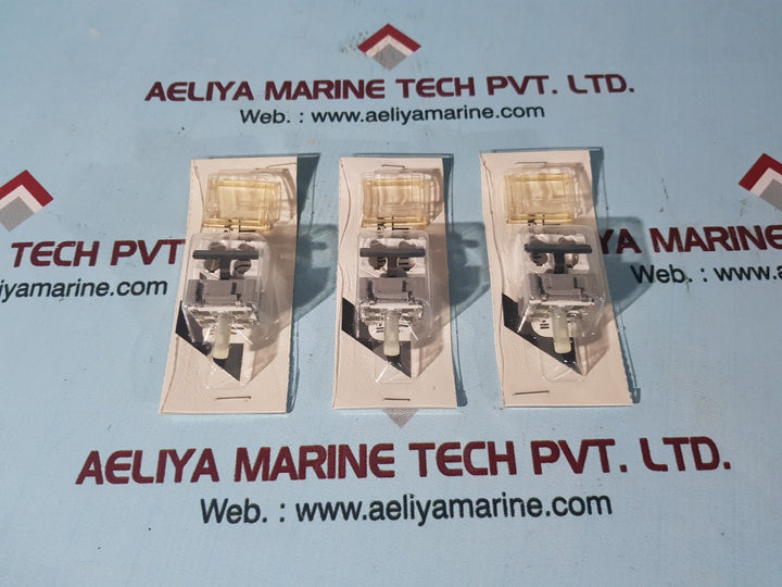 Set Of 9X Yamatake-honeywell 2T-lfa24B