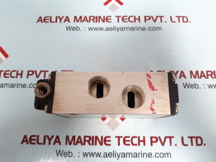 Rexroth Mannesmann 571 110 020 0 Pneumatic Solenoid Valve
