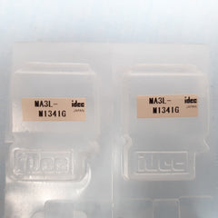 Lot of 2X IDEC MA3L-M1341G Illuminated Push Button Switch