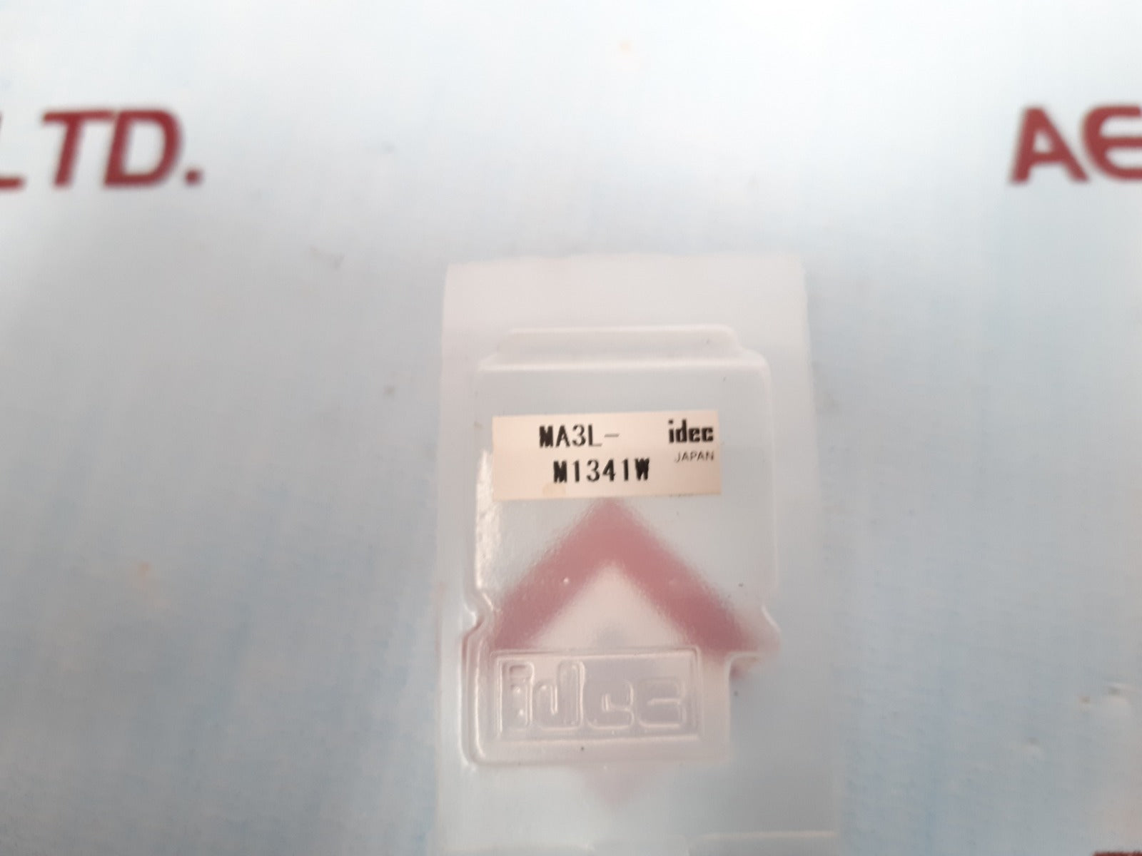 Idec Ma3L-m1341W Pushbutton Switch Ac-12 125V 0.1A