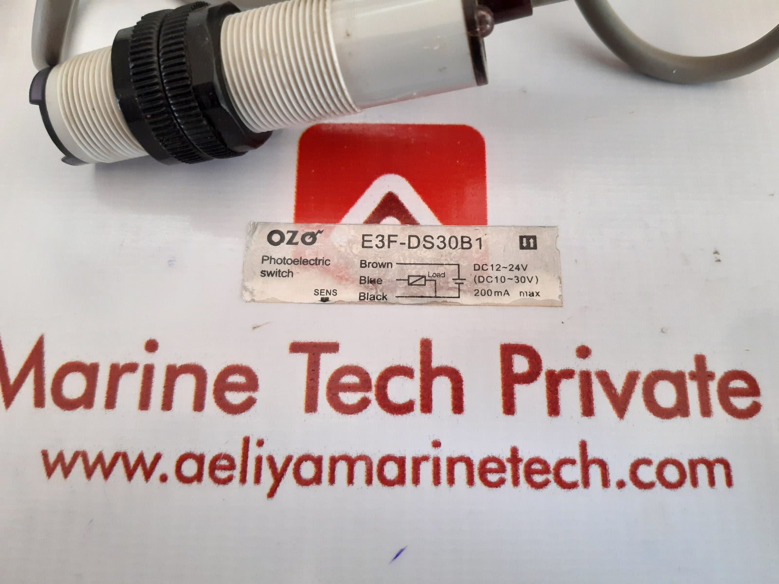 Ozo E3F-ds30B1 Photoelectric Switch 12-24 Vdc