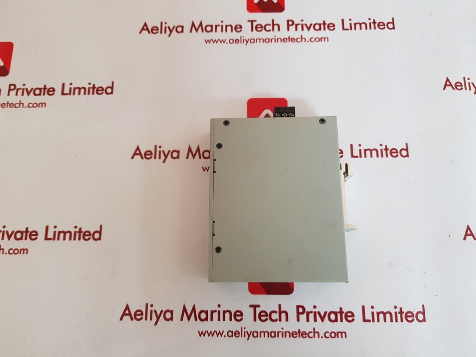Allen-bradley Stratix-2000 Unmanaged Ethernet Switch 18-60V 24V 2W