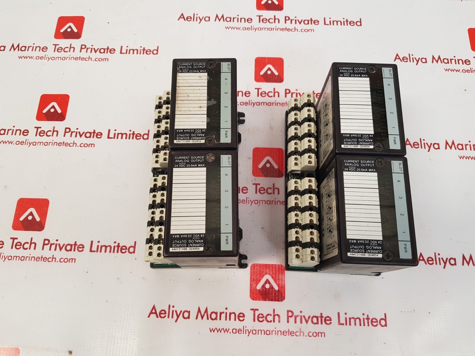 Ge fanuc Ic670alg320j output module with ic670chs002e i/o base