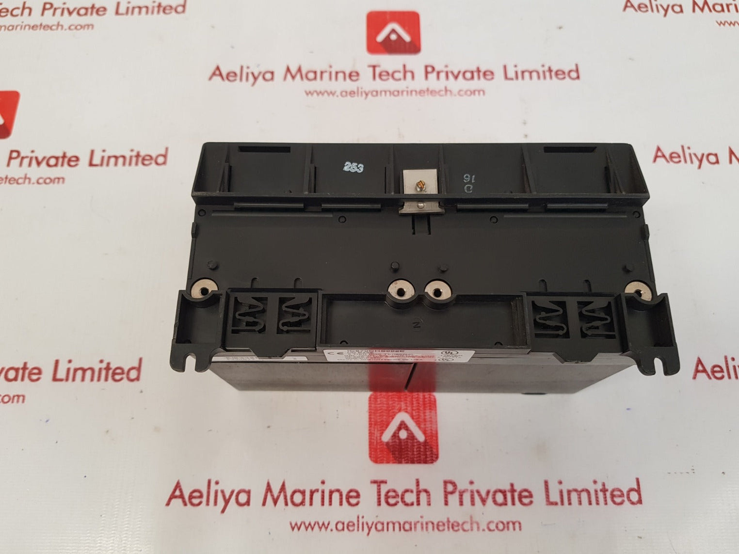 Ge fanuc Ic670alg240-jb input module with ic670chs002e i/o base