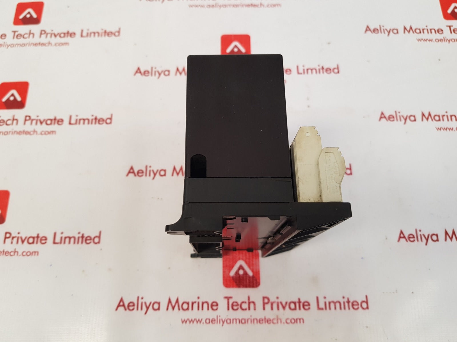Ge fanuc Ic670alg240-jb input module with ic670chs002e i/o base