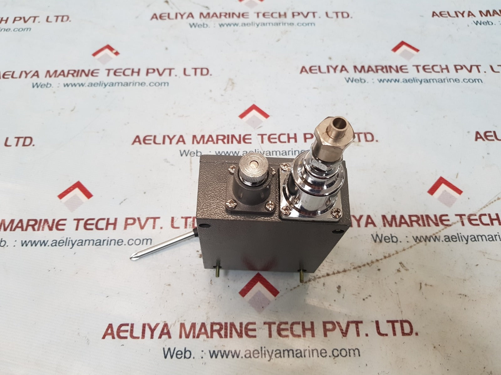 Ywk-50-c 00000301 Pressure Controller Ac 380V 3A Dc 220V 2.5A 03B20307