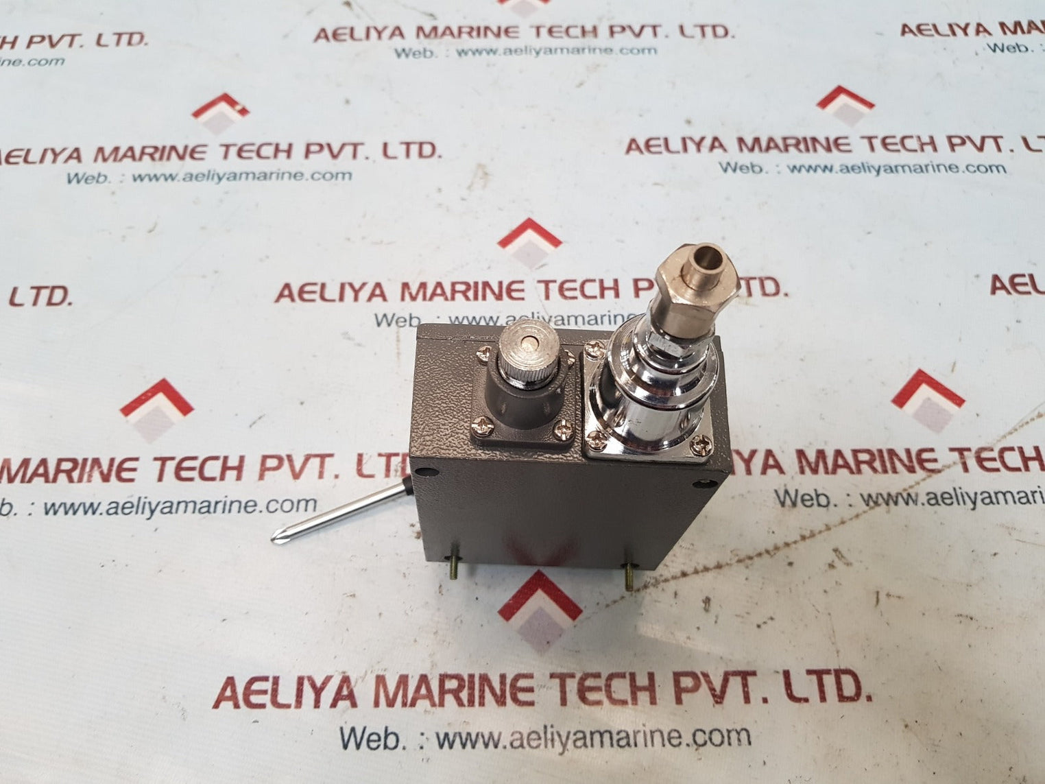 Ywk-50-c 00000301 Pressure Controller Ac 380V 3A Dc 220V 2.5A 03B20307
