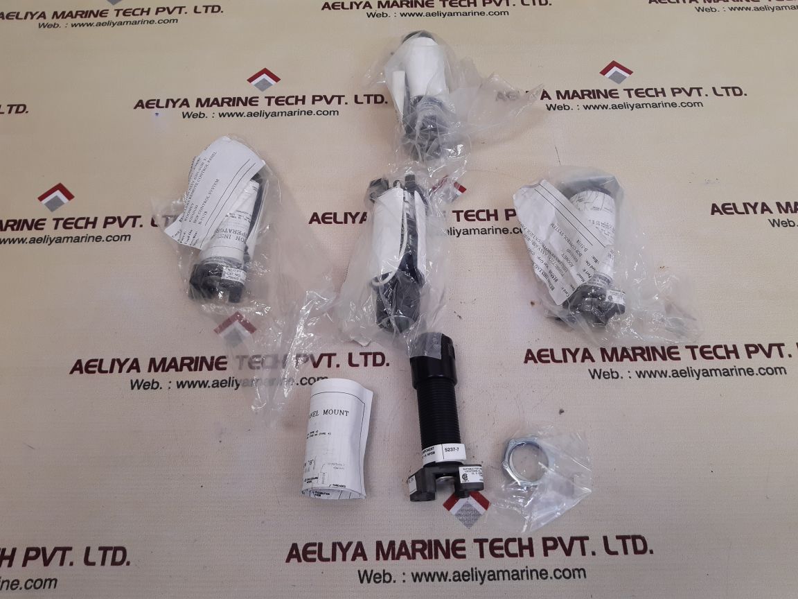 Adalet 5237-10 Pushbutton 6201-0100 Series Xhp