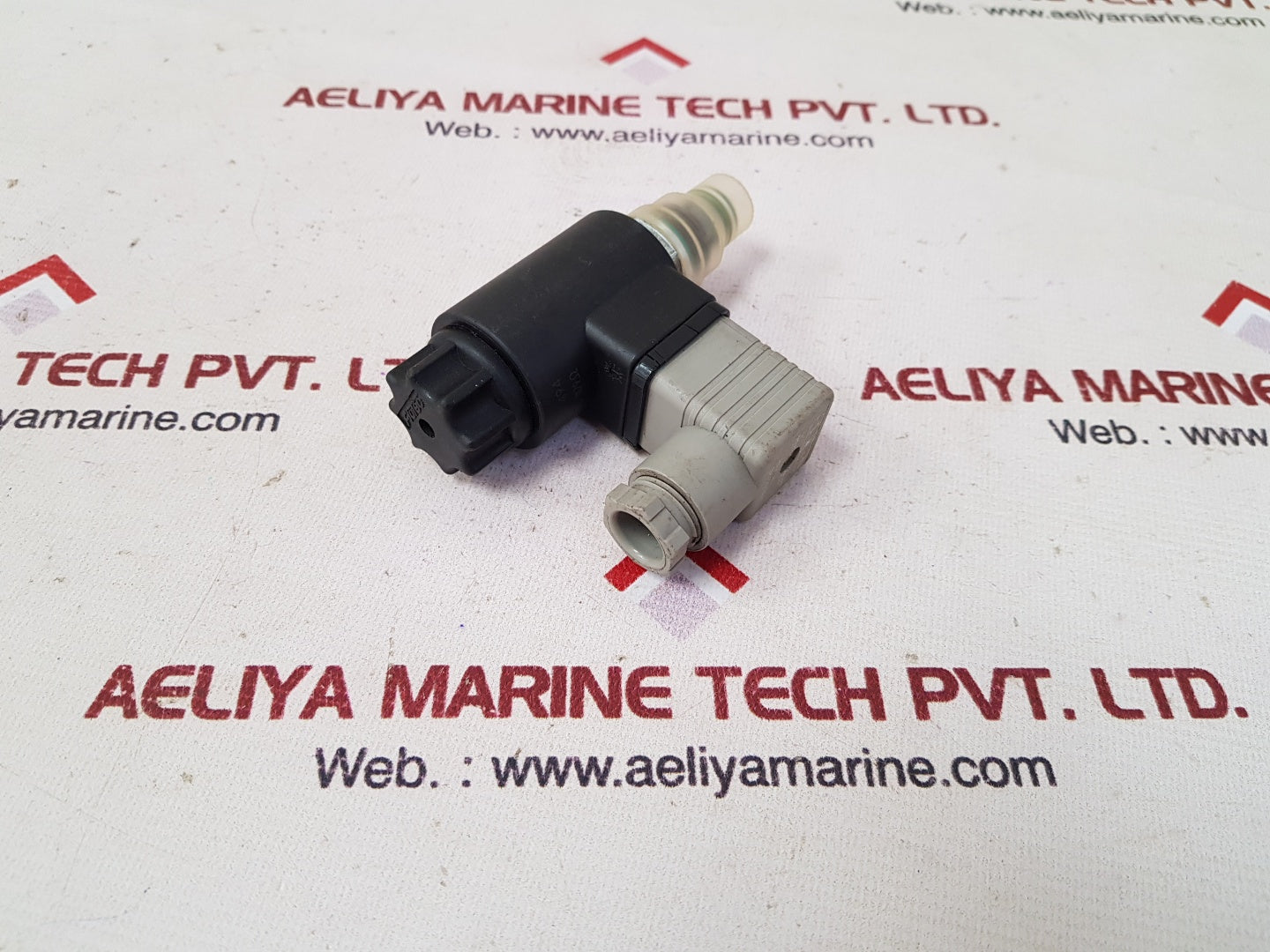 Flutec 2sv1e1y.2 hydraulic valve