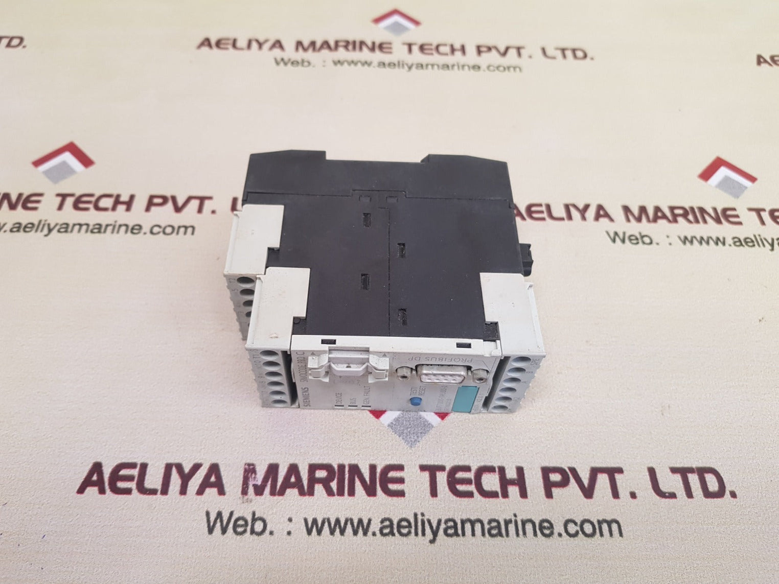 Siemens Simocode Pro 3Uf7000-1Au00-0 Motor Protection Control Module G/160215