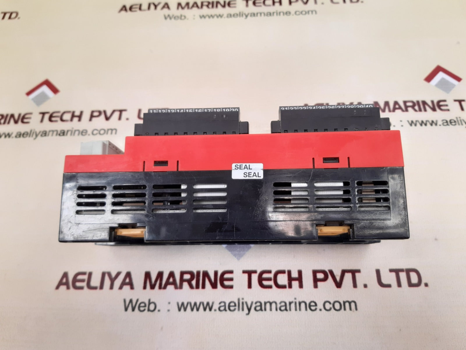 Allen-bradley 1791ds-ib8xob8 Ser.a Compact Block With Terminal Block Module