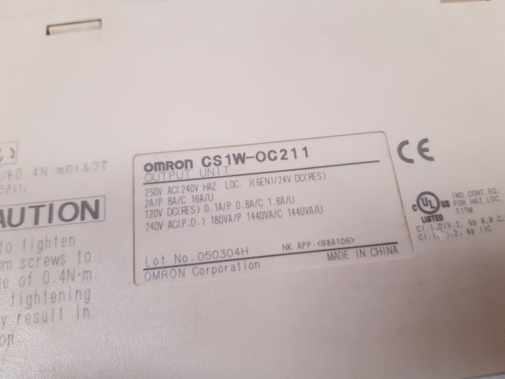 Omron CS1W-OC211 Output Unit 2A AC100-240V , 33.86MHZ