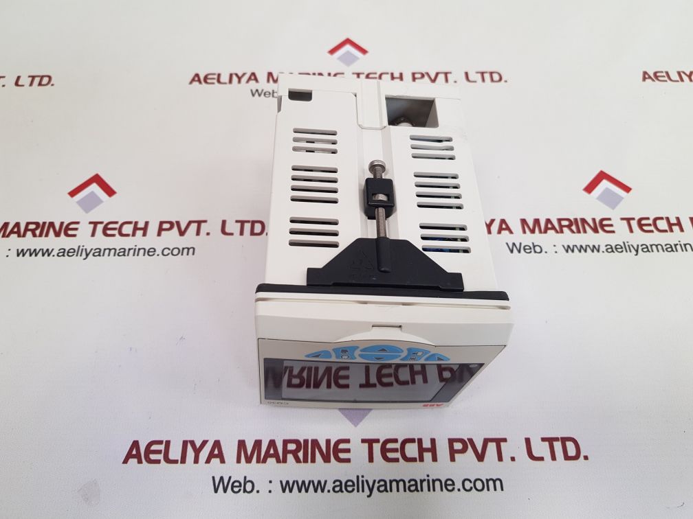 Abb Cm30/0sms0e0/std Controlmaster Controller 100-240v Ac 50/60hz 10w
