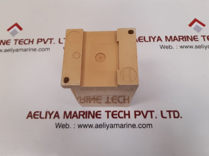 Pepperl+Fuchs We77/Ex2 Isolator Switch Amplifier Din 19234 250Vac