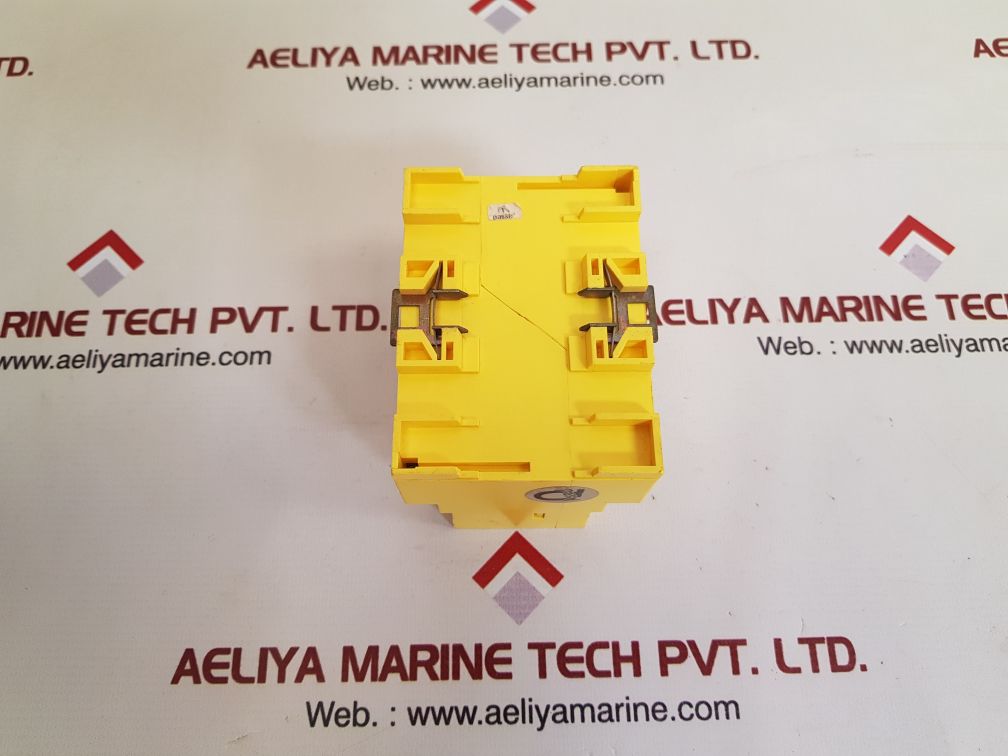 Bender Ireh470Y2-6 Isometer Insulation Monitoring Device B91078001