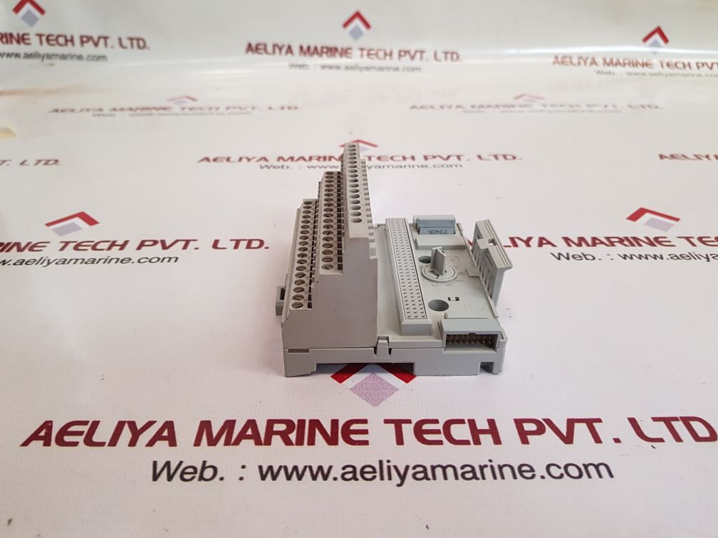 Allen-bradley 1794-tb3 Flex I/O Terminal Base Ser. A 96145477 Rev. B01 120Vac