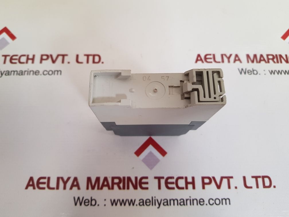 Abb Ct-wbs.22 Impulse And Flasher Time Relay 1Svr630040R3300 230V