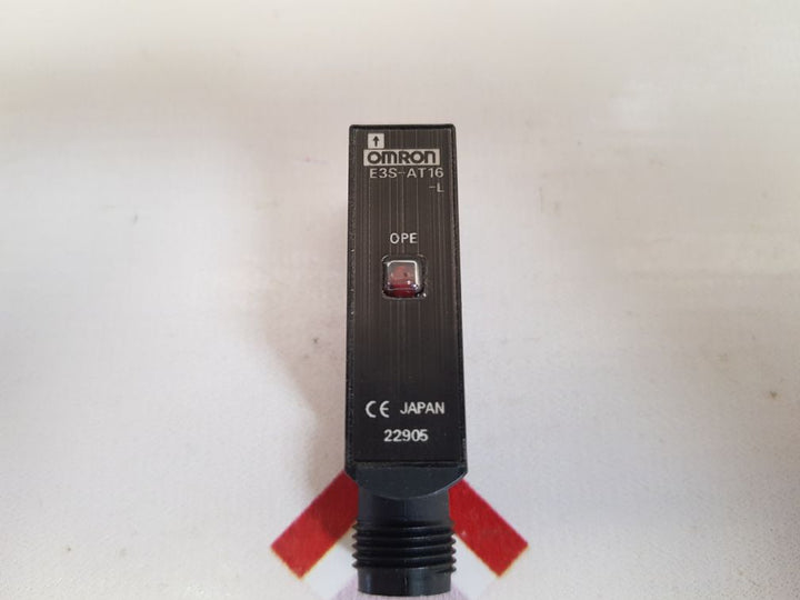 Omron E3S-at16 Photoelectric Switch Sensor Set 10 To 30V Dc