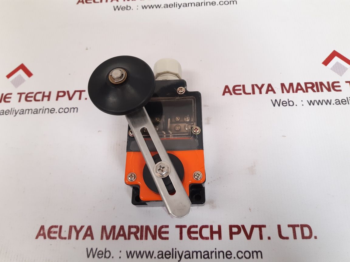 K-TYPE(A.B) AC250V-15A Limit Switch DC125-1A 01-13-02-1
