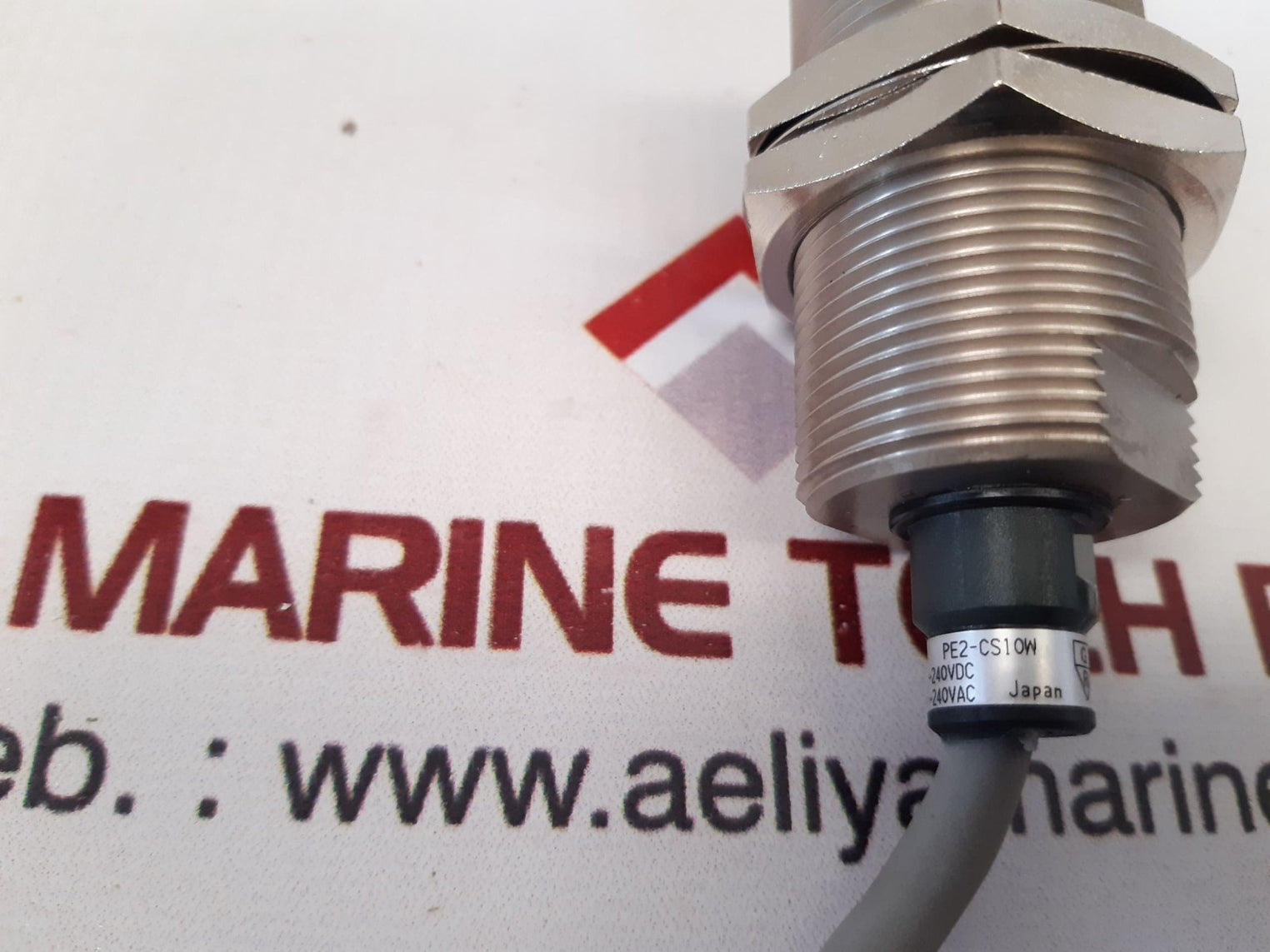 Fuji electric pe2-cs10w proximity switch - Aeliya Marine Tech