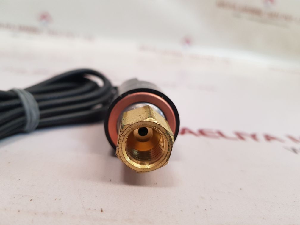 Daikin Lcb-la29 Small Low Pressure Control Sensor 0691374