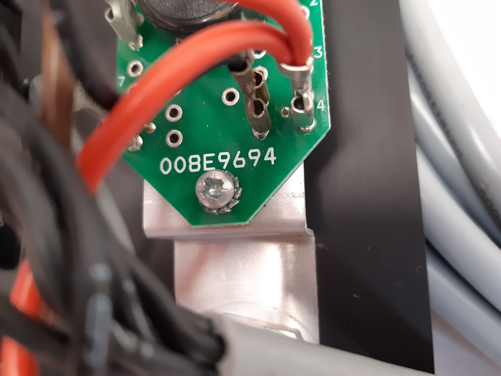 BUKH 008E9694 Battery Level Indicator Panel - Aeliya Marine Tech