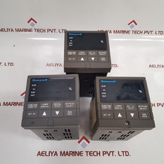 Honeywell Dc330B-ee-000-22-000000-00-0 Temperature Controller