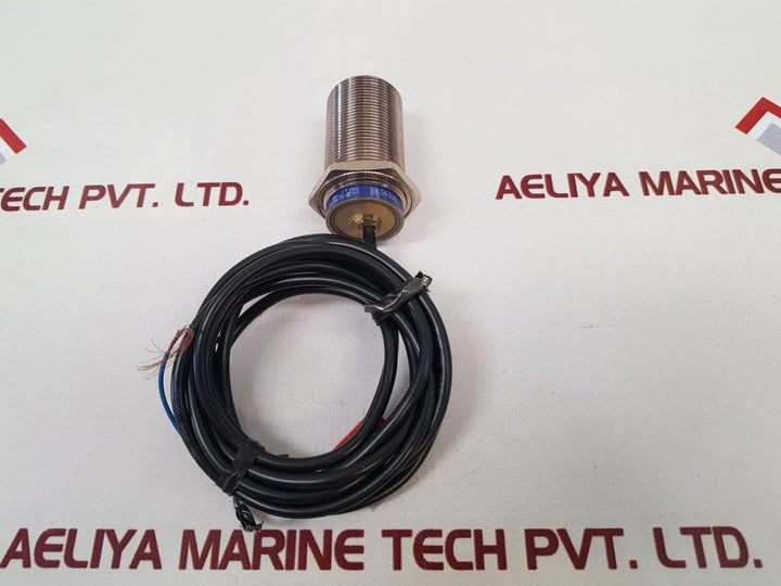 Telemecanique Xs630B1Mal2 Inductive Proximity Sensor 240V