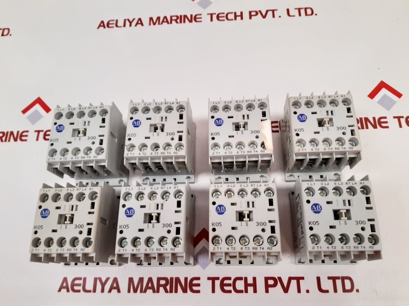 Allen-bradley 100-k05*300 ser.a miniature contact