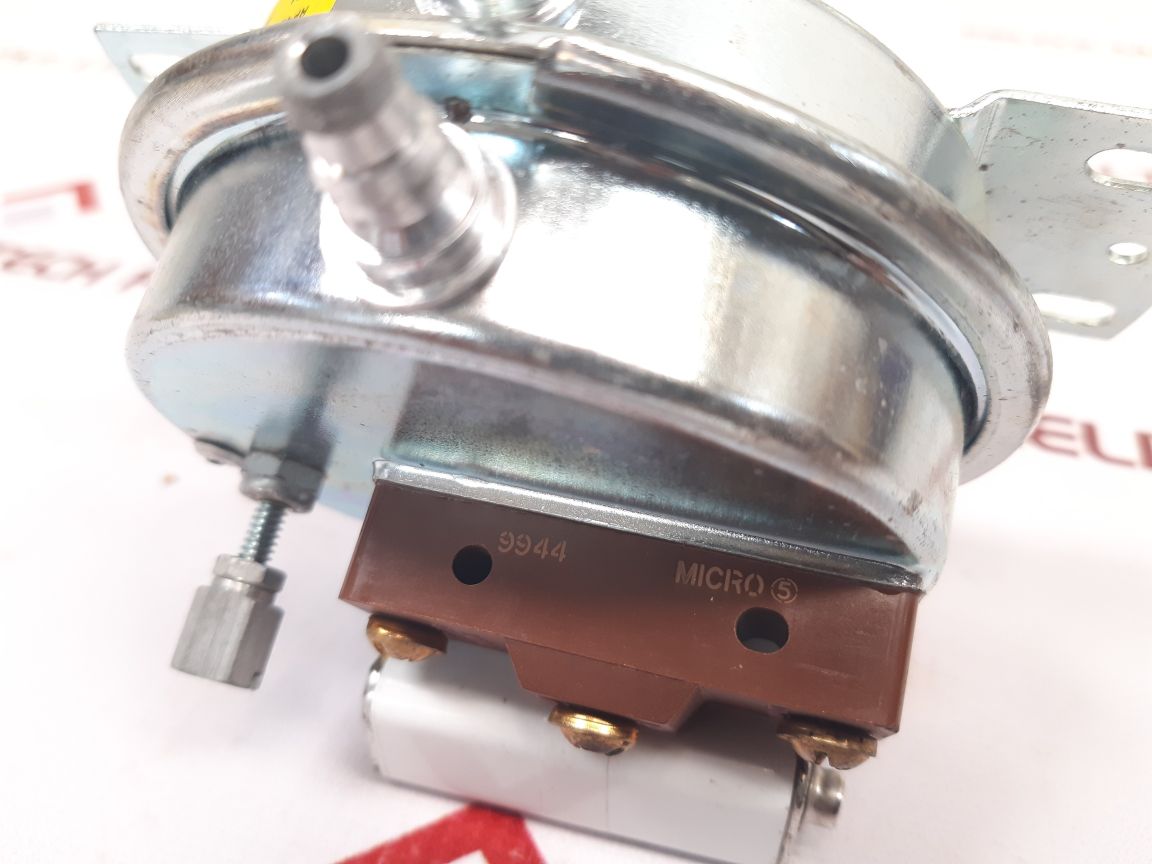 Tridelta Ap4257 Adjustable Mount Pressure Switch