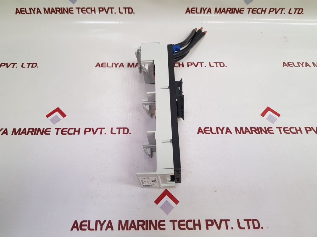 Rittal SV 9340.430 Busbar Adapter System 690V 65A