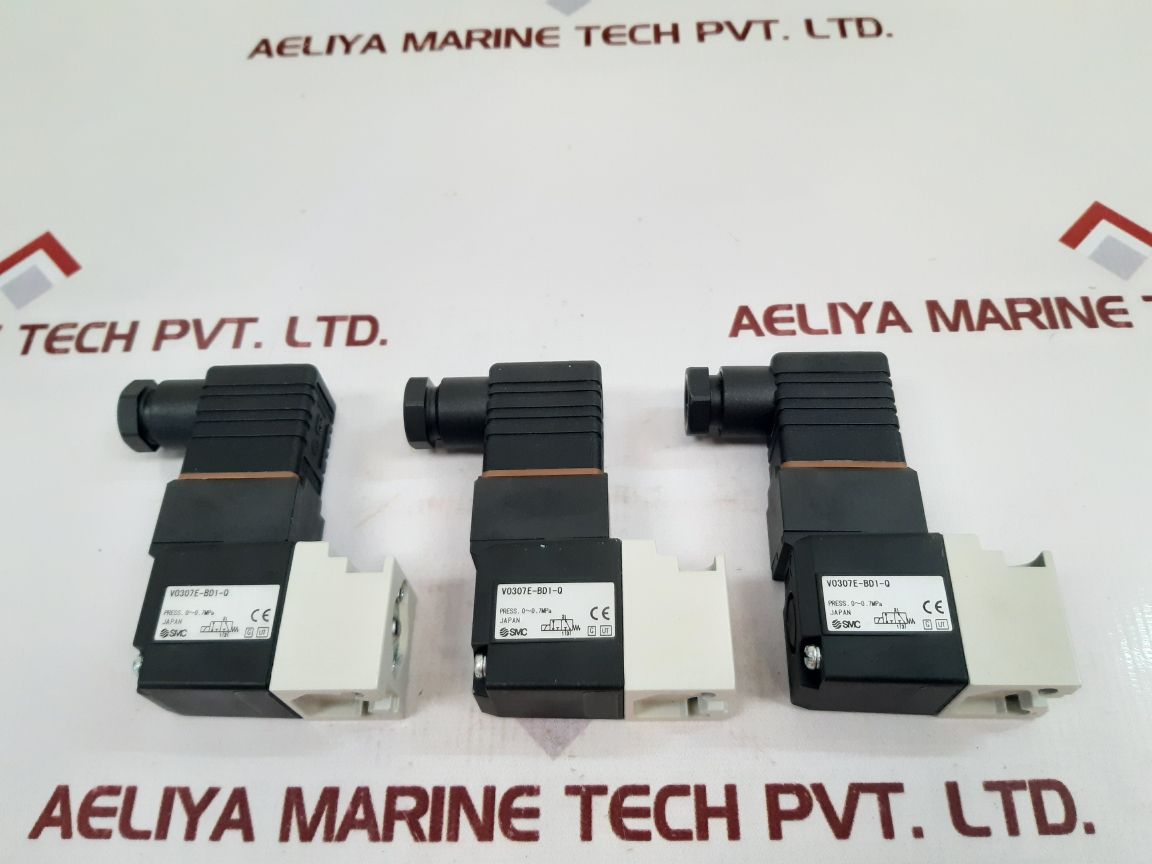 Smc v0307e-bd1-q solenoid valve ac24v