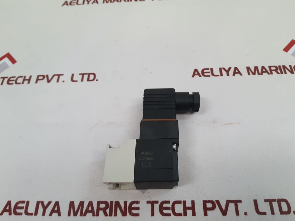 Smc v0307e-bd1-q solenoid valve ac24v