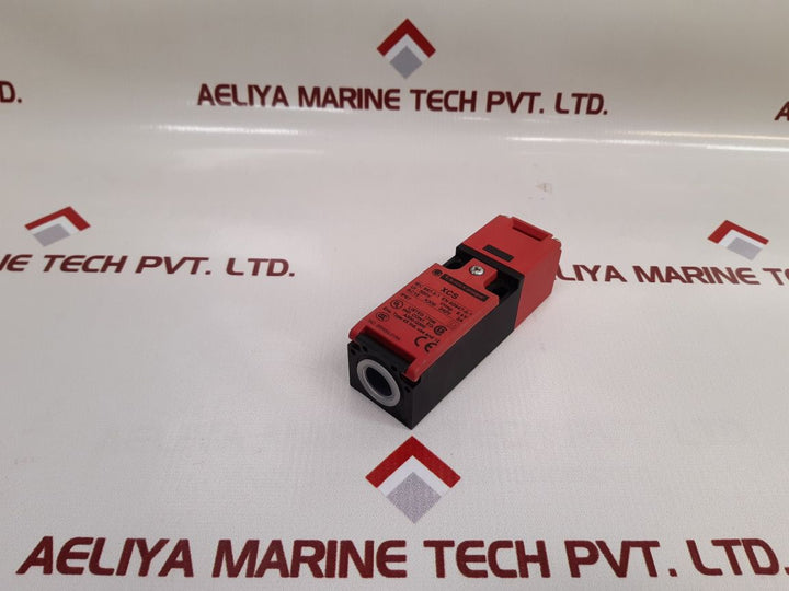 Telemecanique Xcs-pa592 Safety Interlock Switch