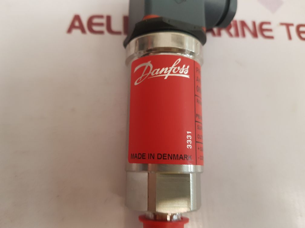 Danfoss Aks 33 Pressure Transmitter 060G2101, 10...30 V.D.C