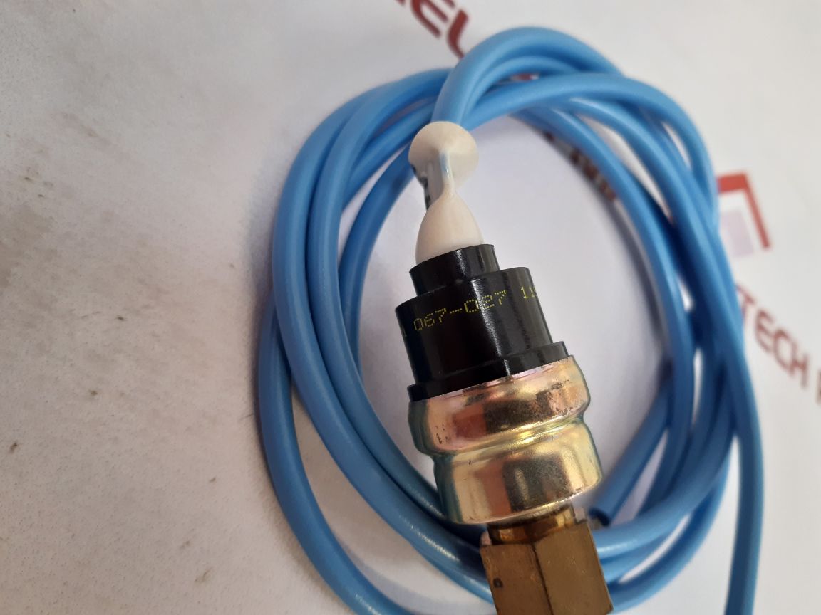 Hk02Zb027A Pressure Switch 6T-76A - Aeliya Marine Tech